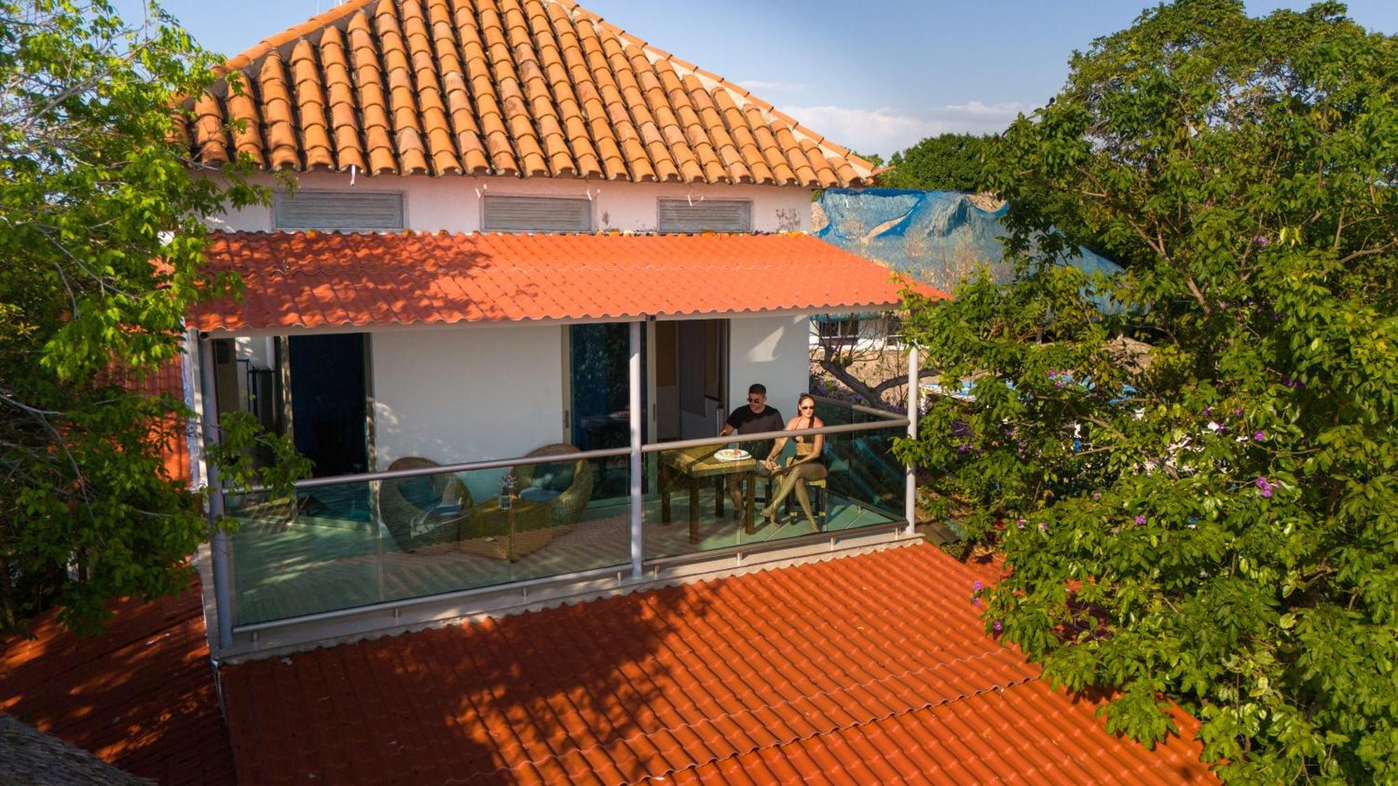 Hotel Isla Real Бокачика Экстерьер фото