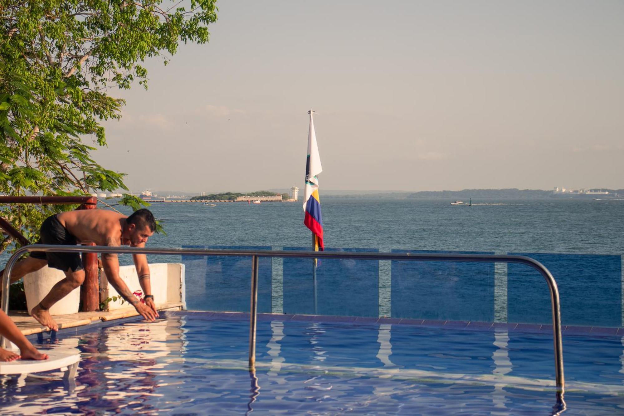 Hotel Isla Real Бокачика Экстерьер фото