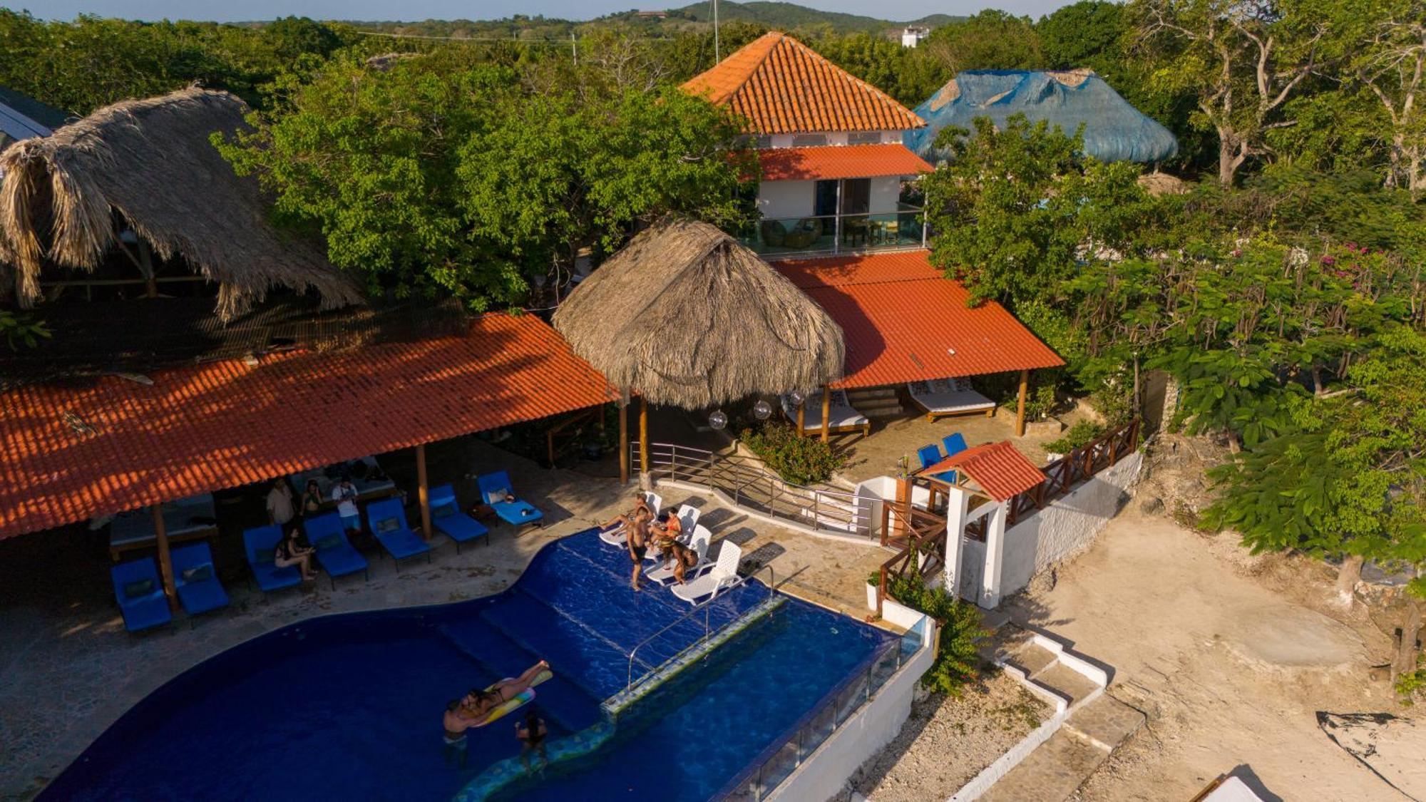 Hotel Isla Real Бокачика Экстерьер фото